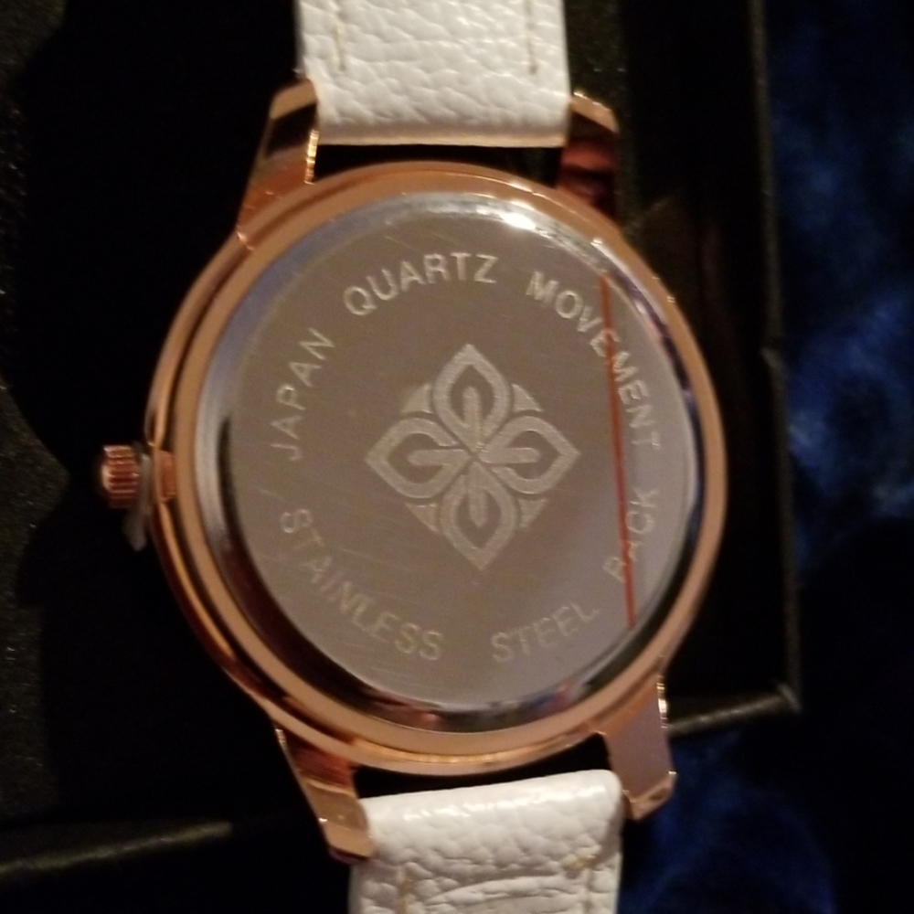 💖2 Watches💖 - Picture 7 of 8